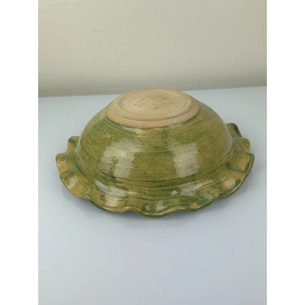 Geiger Vintage 1998 Green Ruffled Edge Pottery Bowl Home Art Signed